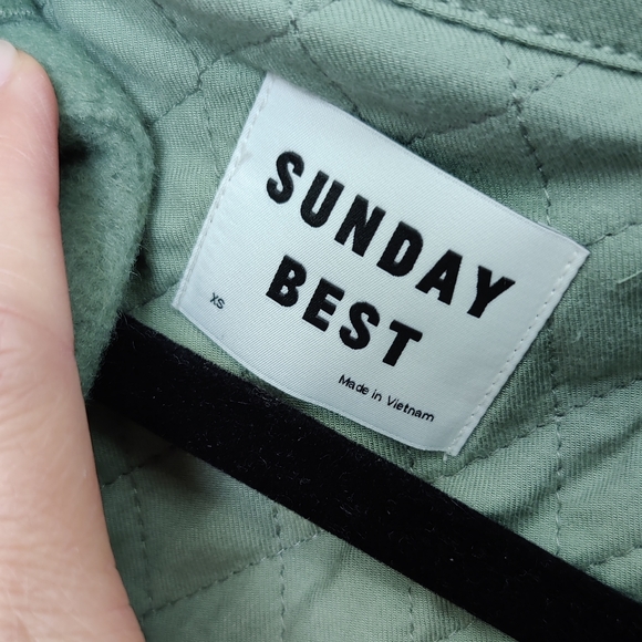 *NEW W/ TAGS* Aritzia Sky Shirt Jacket - Picture 4 of 10